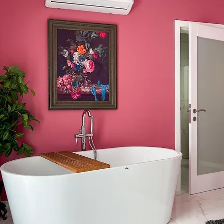 Vendégház 100 Boutique Living 4*