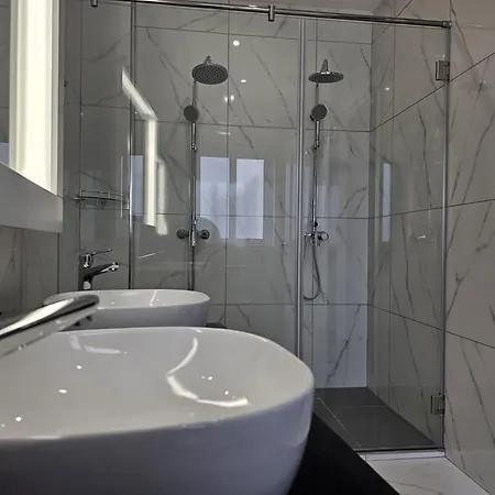 100 Boutique Living 4* ラバト