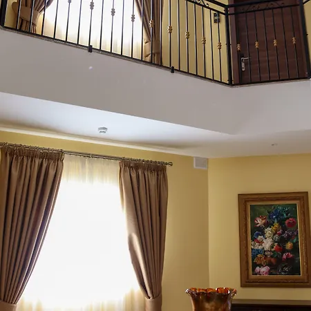 100 Boutique Living Pensiune 4*