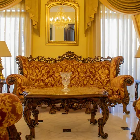 100 Boutique Living 4*