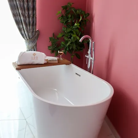 100 Boutique Living 4* Rabat