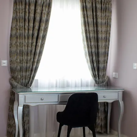 100 Boutique Living Pensiune Rabat