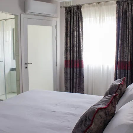 100 Boutique Living Pensiune Rabat