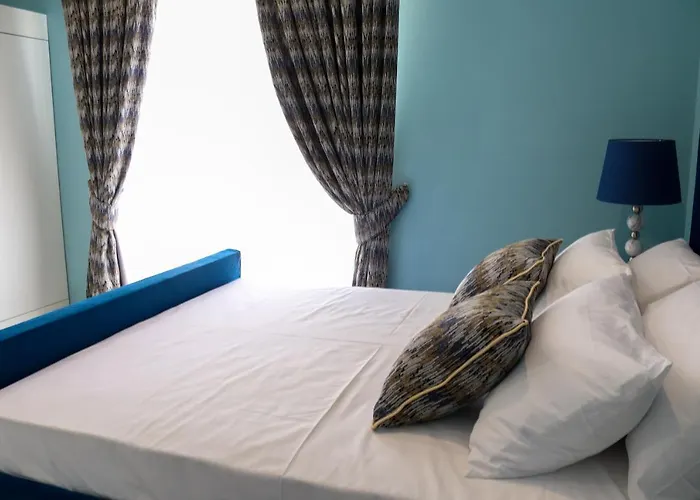 100 Boutique Living 4*