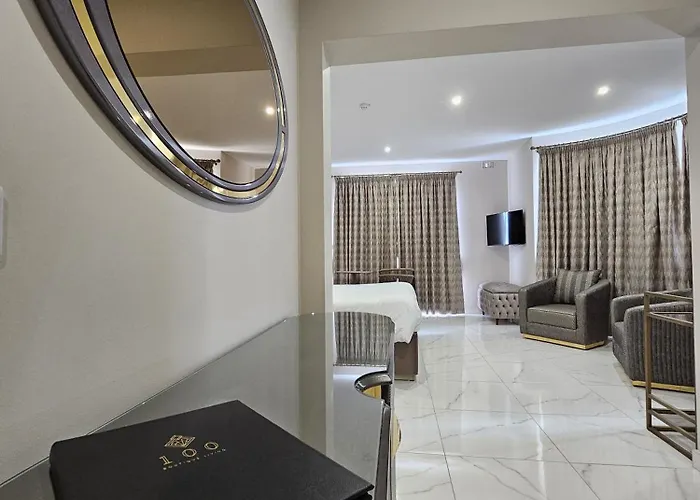 100 Boutique Living Konukevi 4*