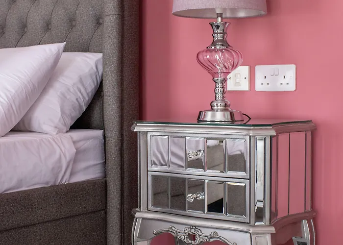 100 Boutique Living 4*